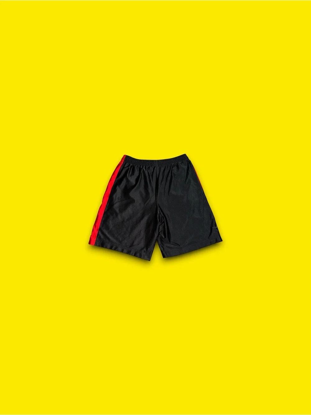 Vintage y2k Nike basketball shiny mesh shorts black & red men’s large